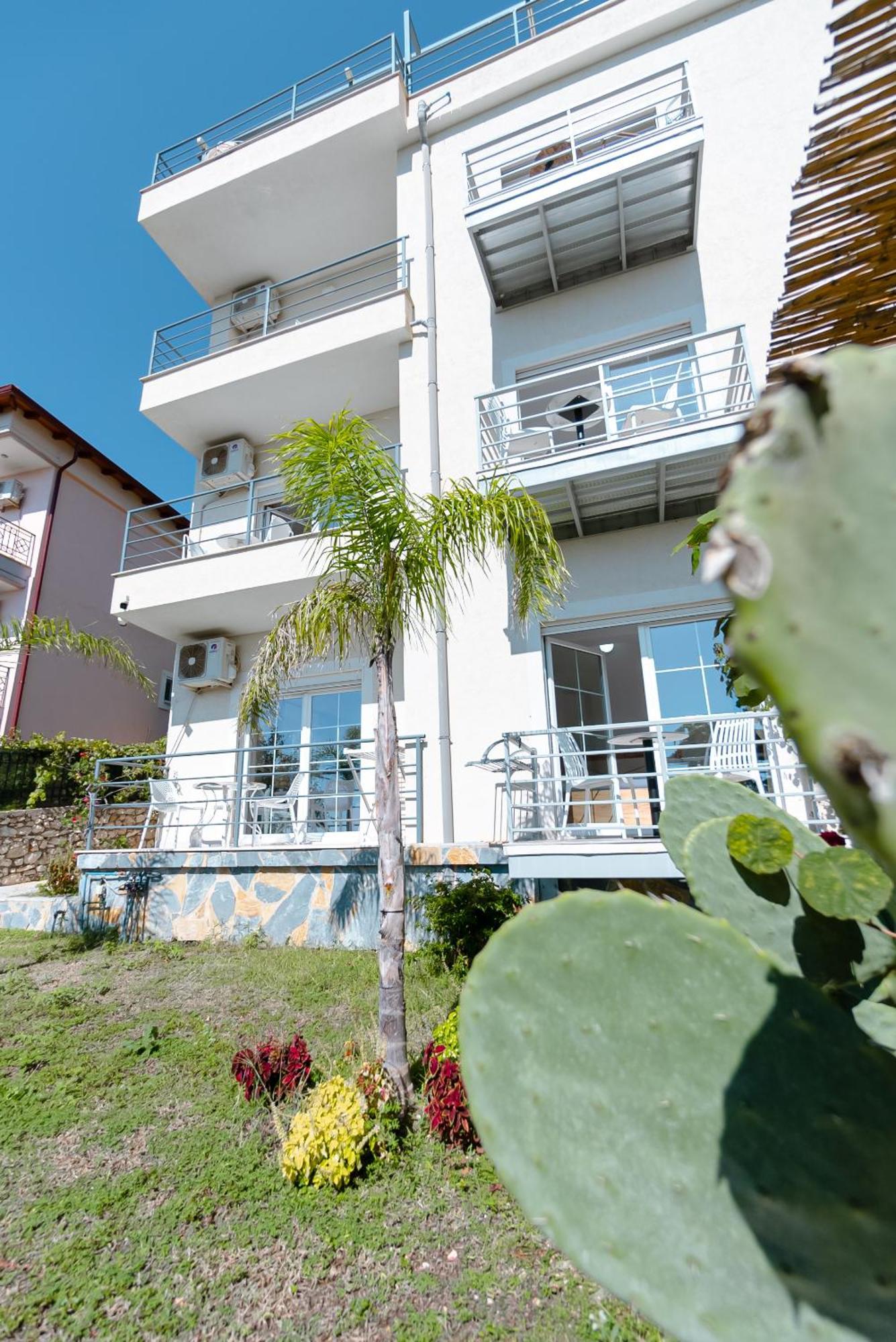 Kotarja Apartments Dhërmi Exteriér fotografie
